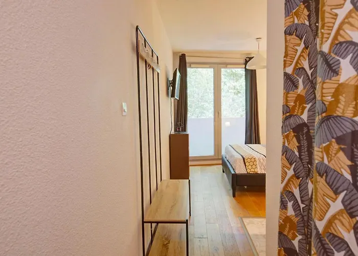 Le Brienne Centre Apartman *